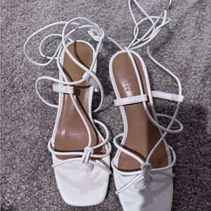 Sabo lace up kitten heels